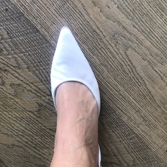 White Satin Stuart Weizmann sling back heels - Picture 6 of 9